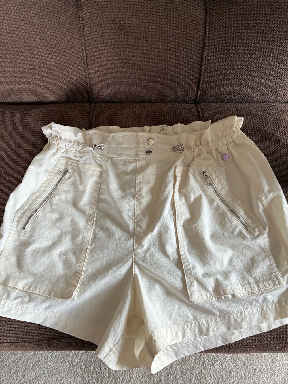 CALIA by Carrie Underwood High-Waist Cream Paperbag Shorts size small